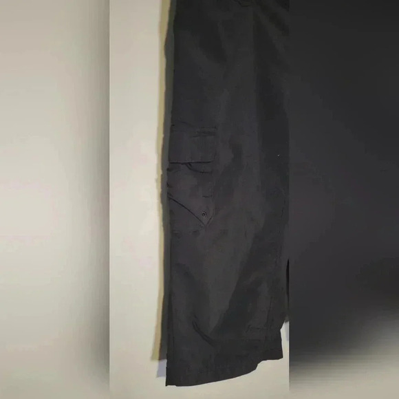 Columbia Women Omni-Shade Snap Capri Cargo black Size 10 - Picture 8 of 16
